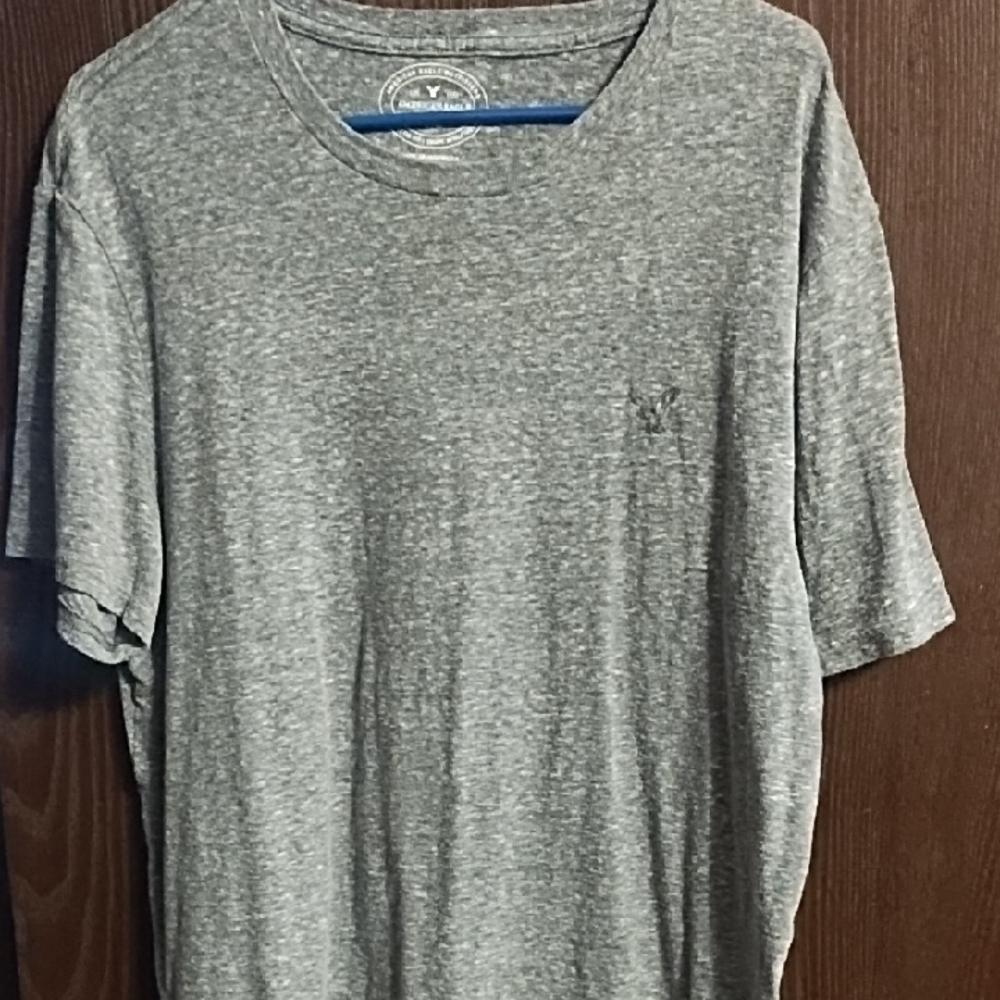 American Eagle Outfitters Gray Short Sleeve Tee
